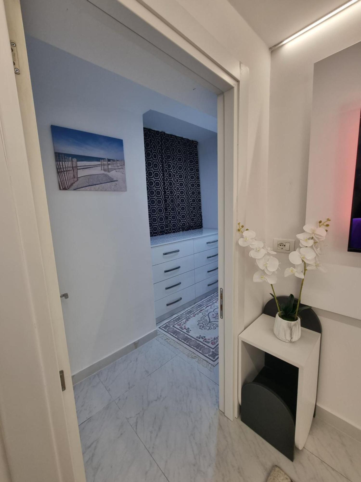 Mon Prive Apartment Тирана Стая снимка